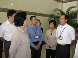 省領(lǐng)導、市領(lǐng)導來我司進行視察、指導
